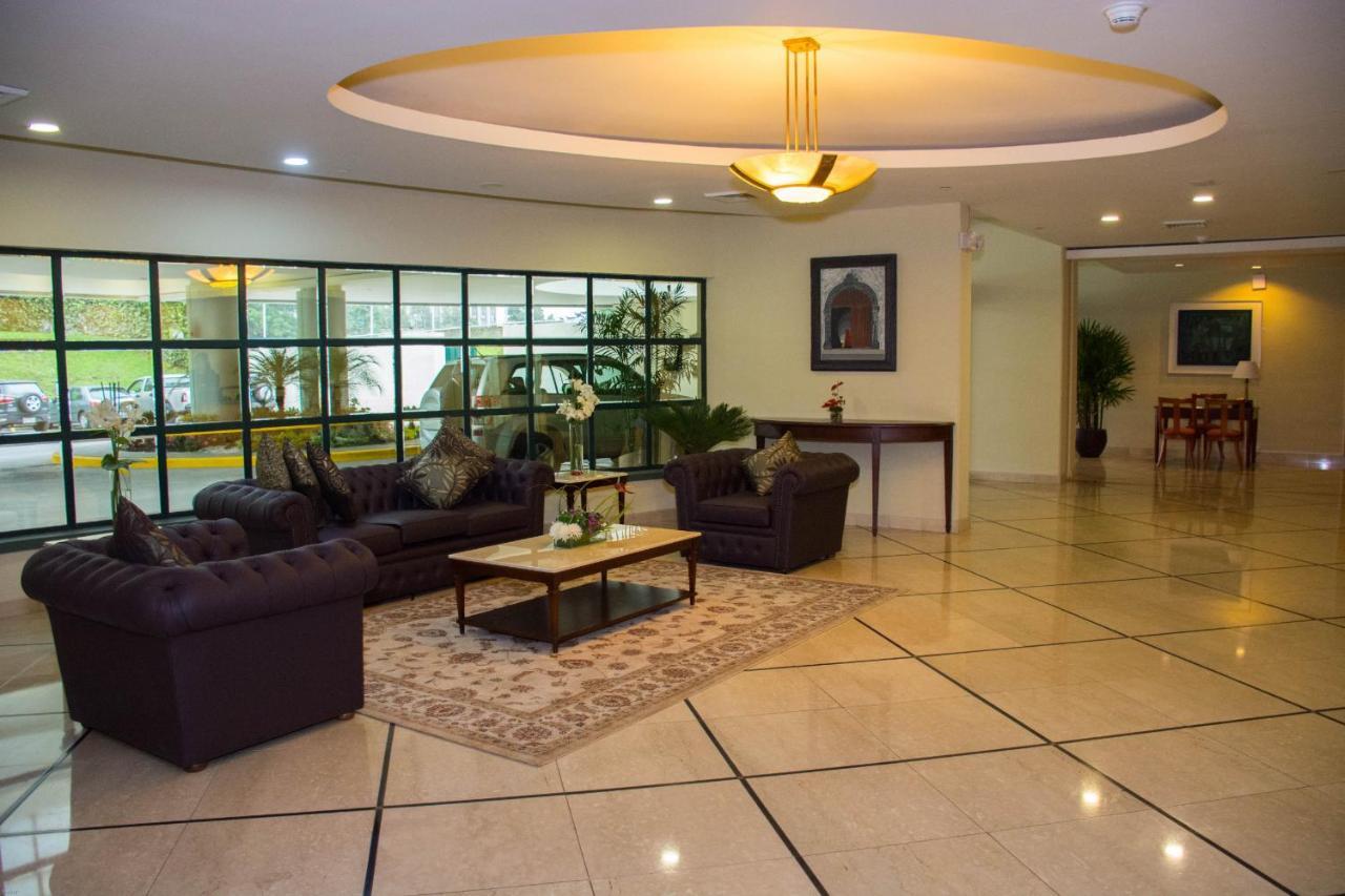 Aparta Hotel Torres De Suites Quito Zewnętrze zdjęcie