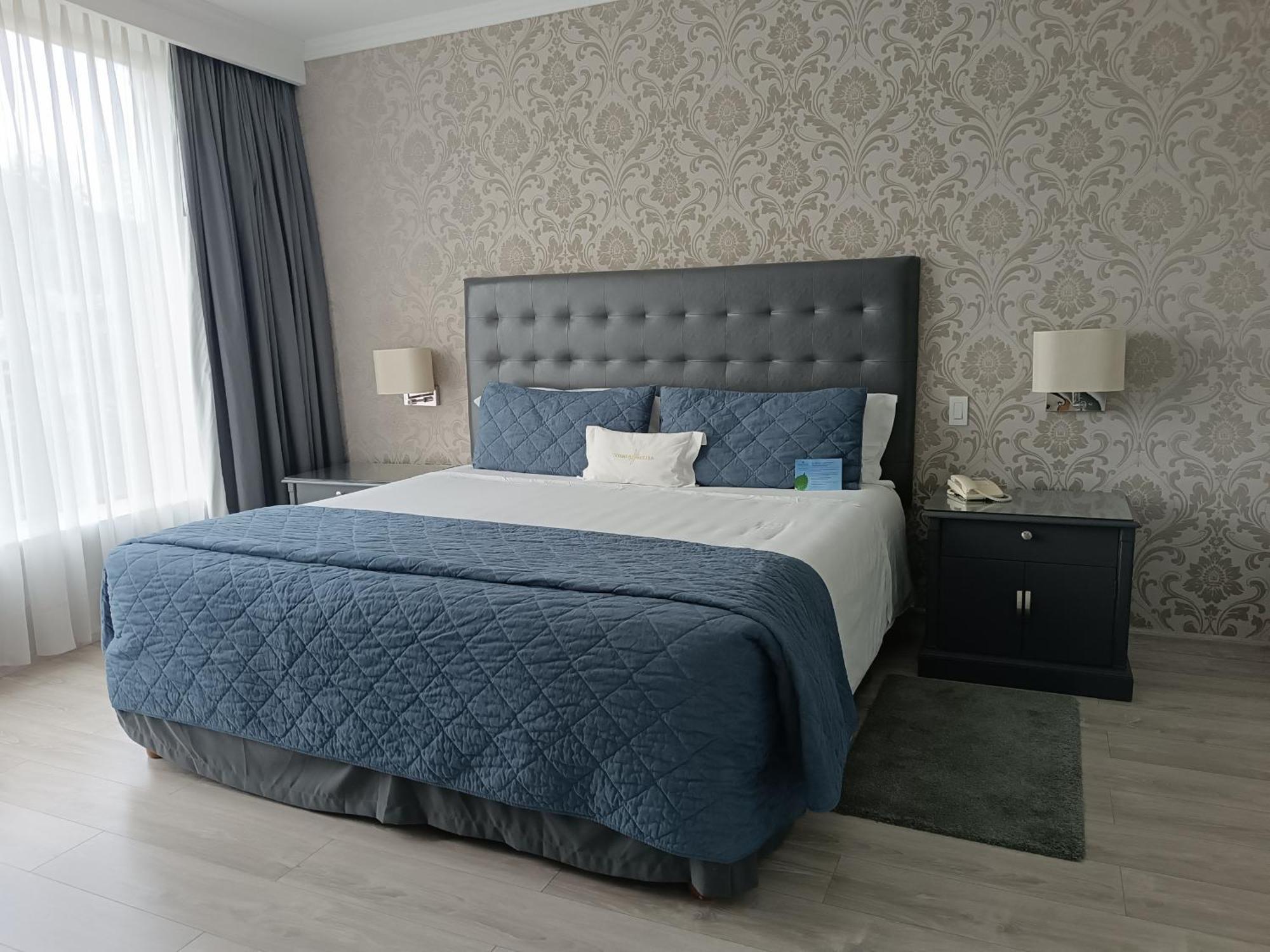 Aparta Hotel Torres De Suites Quito Zewnętrze zdjęcie