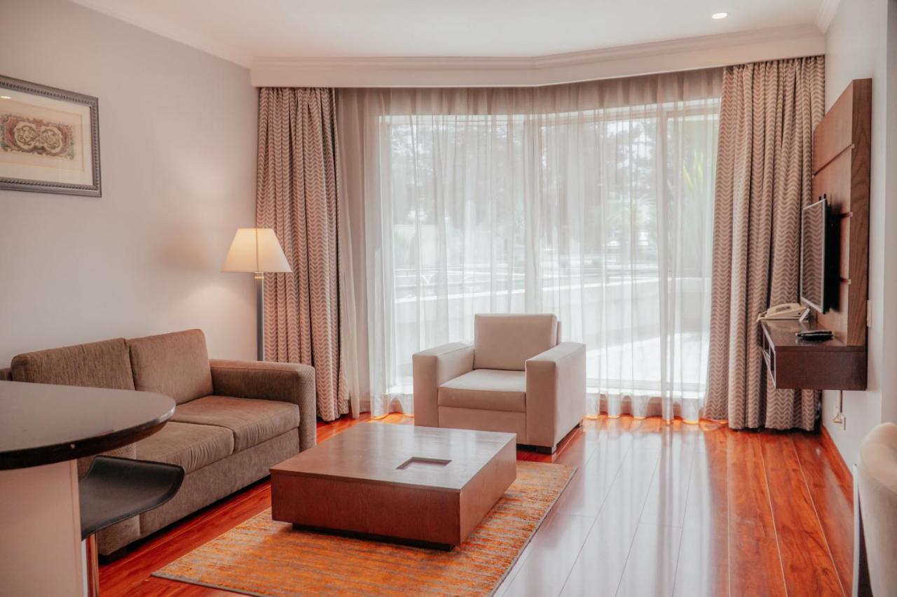 Aparta Hotel Torres De Suites Quito Zewnętrze zdjęcie