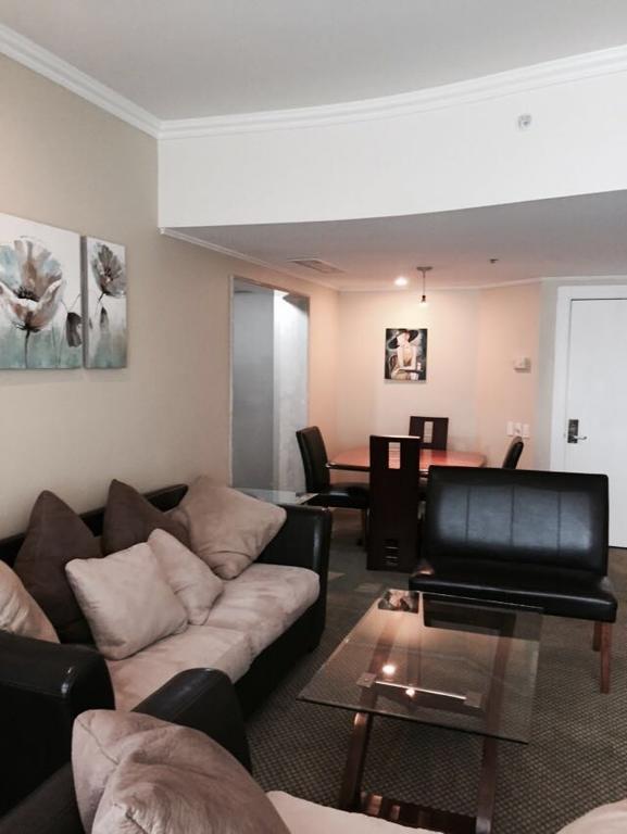 Aparta Hotel Torres De Suites Quito Zewnętrze zdjęcie