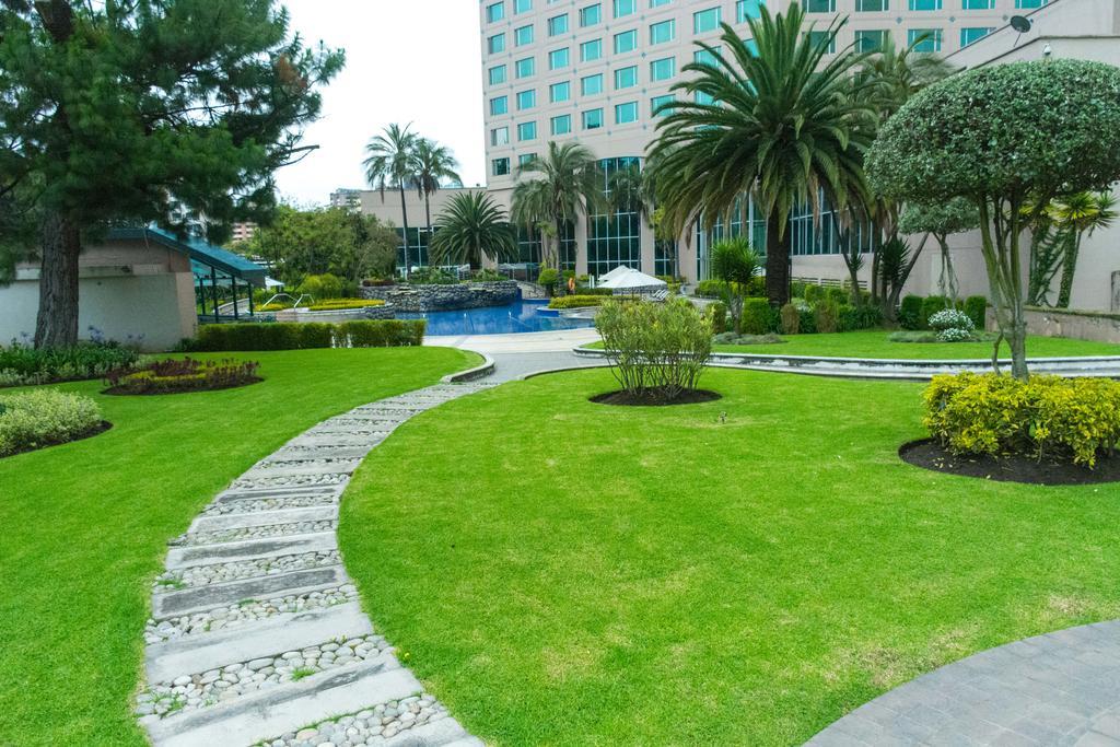 Aparta Hotel Torres De Suites Quito Zewnętrze zdjęcie